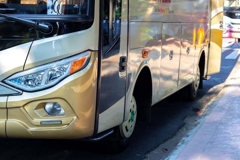 Luxury Coach 45 Seater on rent in Aurangabad Chhatrapati Sambhajinagar