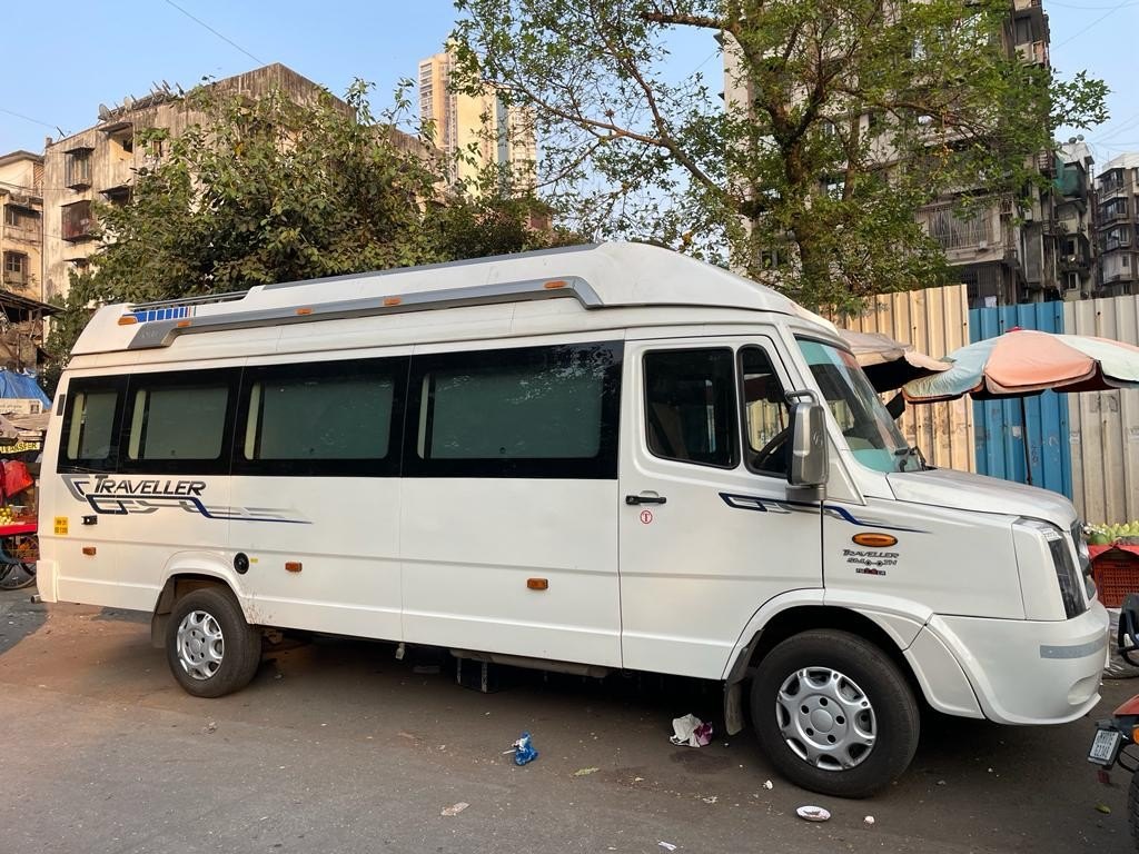 Maharaja Tempo Traveller 20 Seater 2x1 Aurangabad