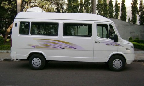 Mini Bus on Rent at Jaingiri Travels