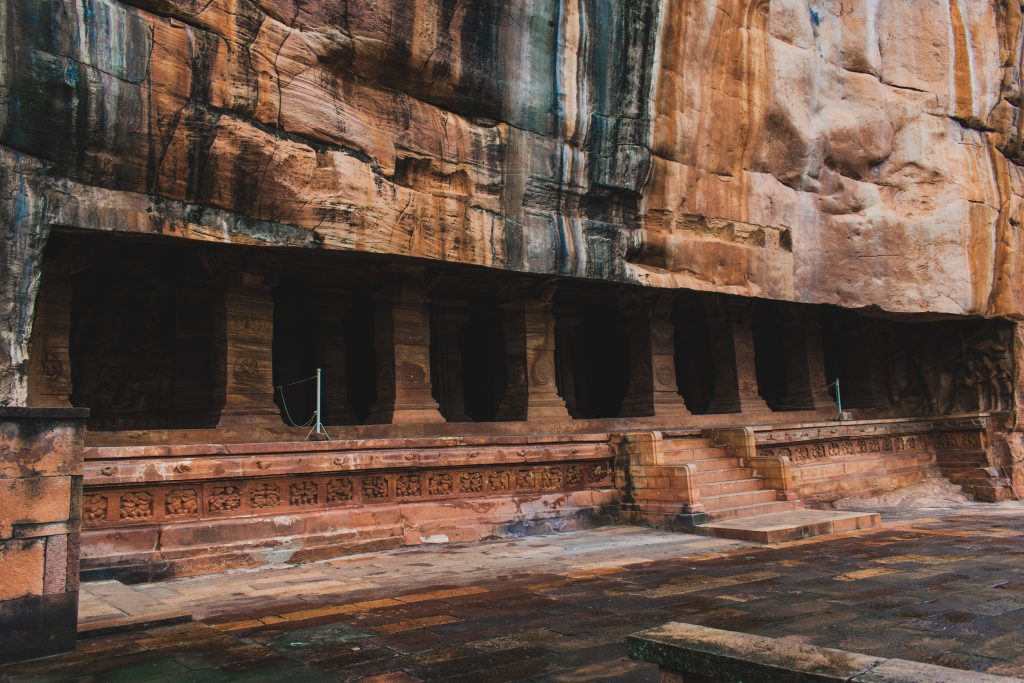 Comfortable Tempo Traveller for Ajanta Caves sightseeing
